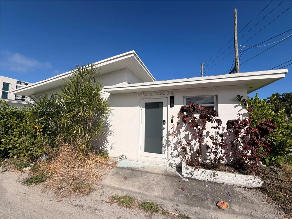 2036 Jackson St #2 Hollywood, FL 33020
