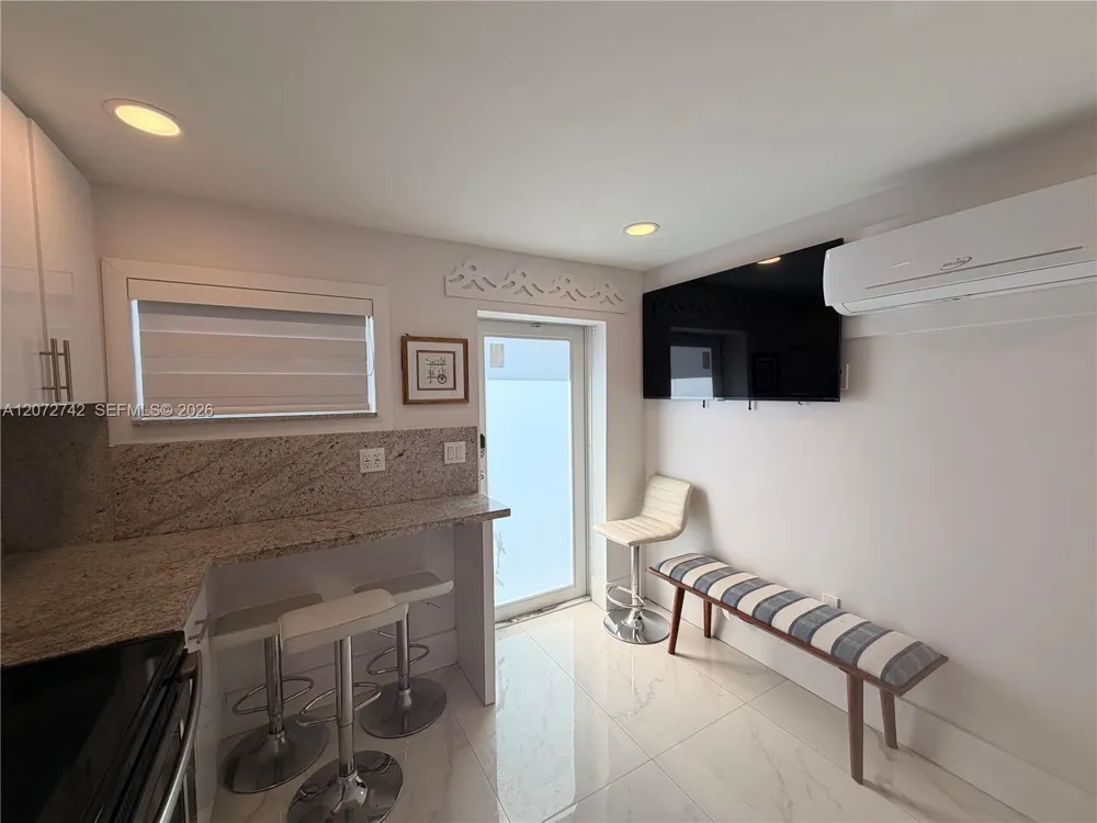 2036 Jackson St #2 Hollywood, FL 33020