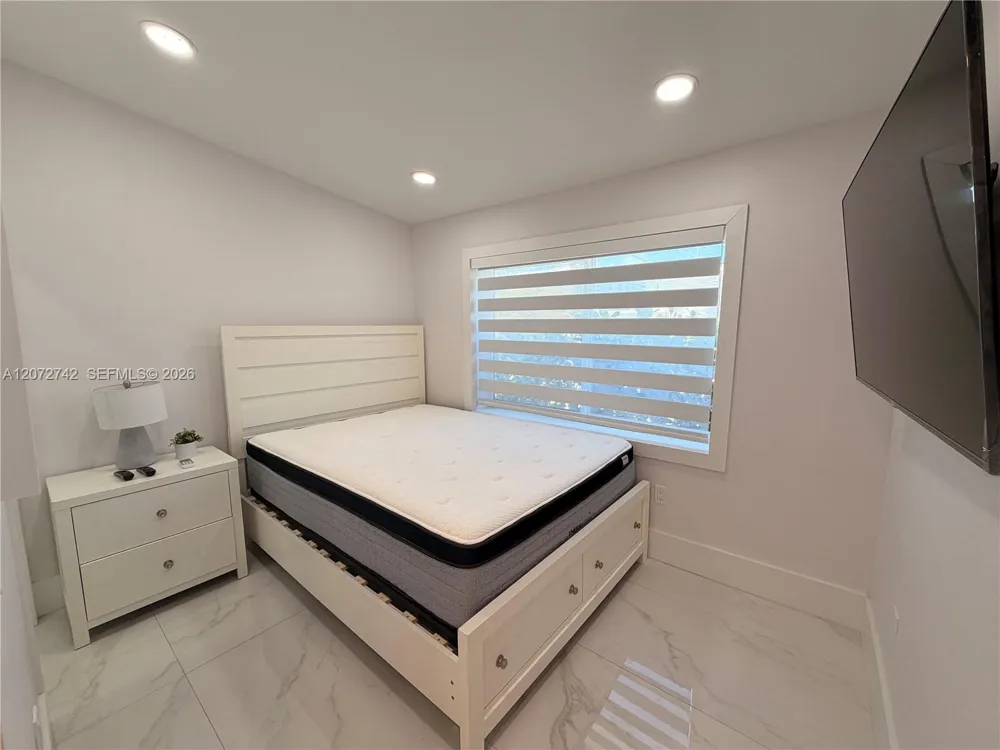 2036 Jackson St #2 Hollywood, FL 33020