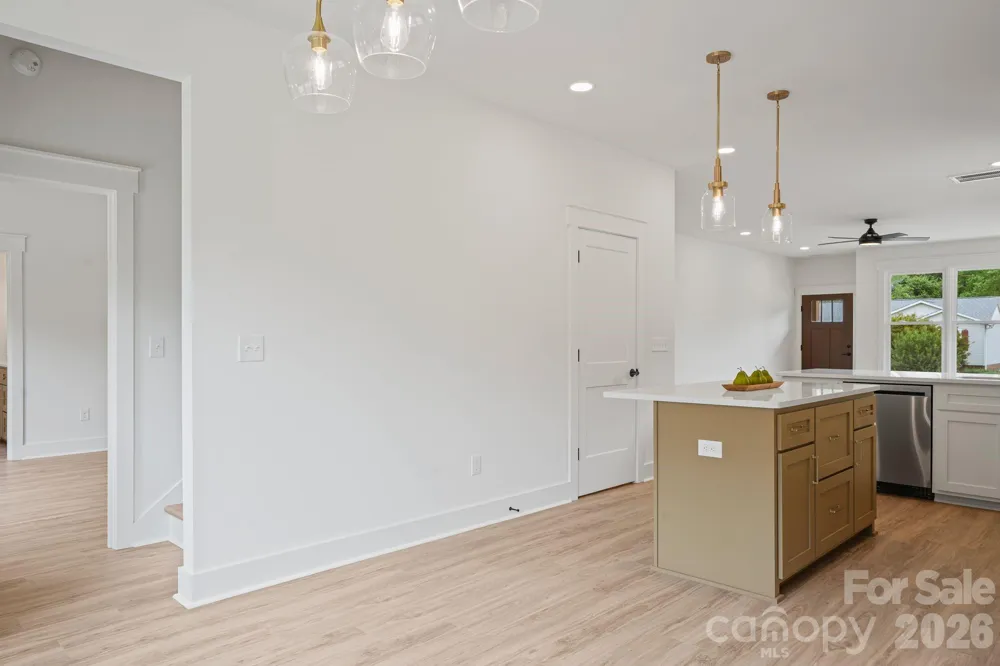 708 Meadowood Street Hudson, NC 28638