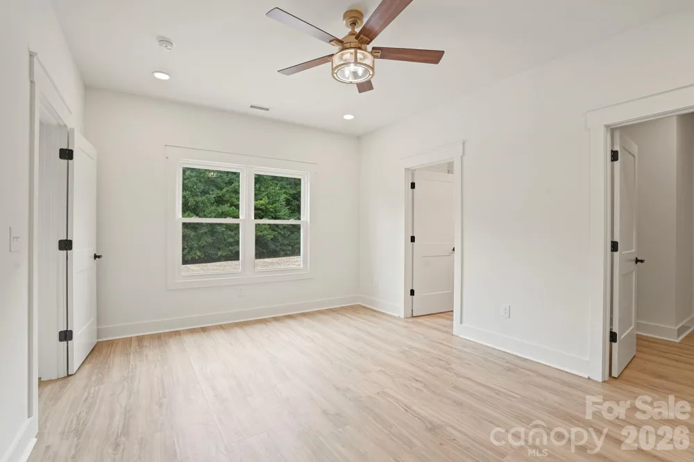 708 Meadowood Street Hudson, NC 28638
