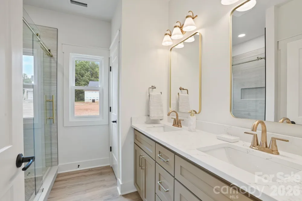 708 Meadowood Street Hudson, NC 28638