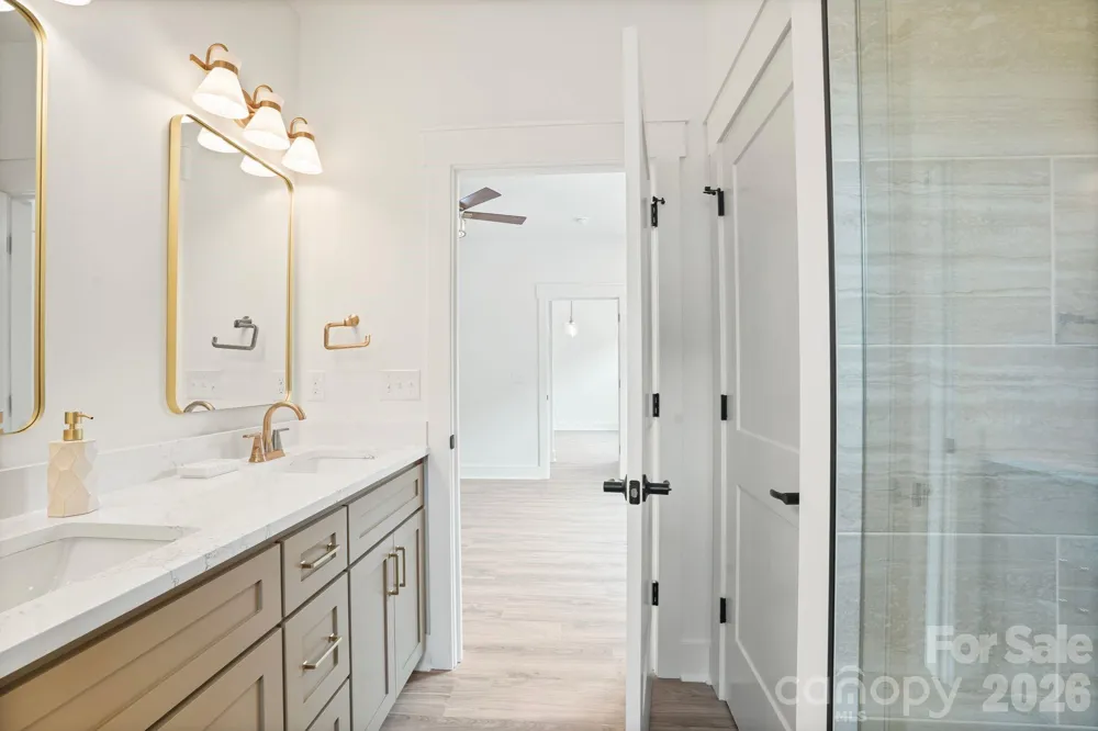 708 Meadowood Street Hudson, NC 28638