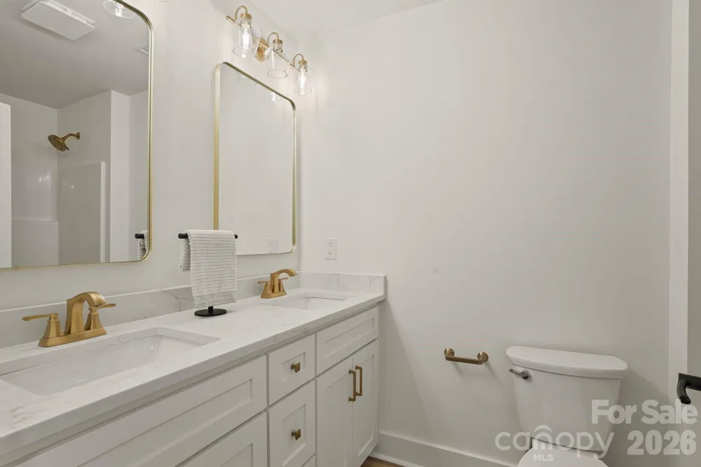708 Meadowood Street Hudson, NC 28638