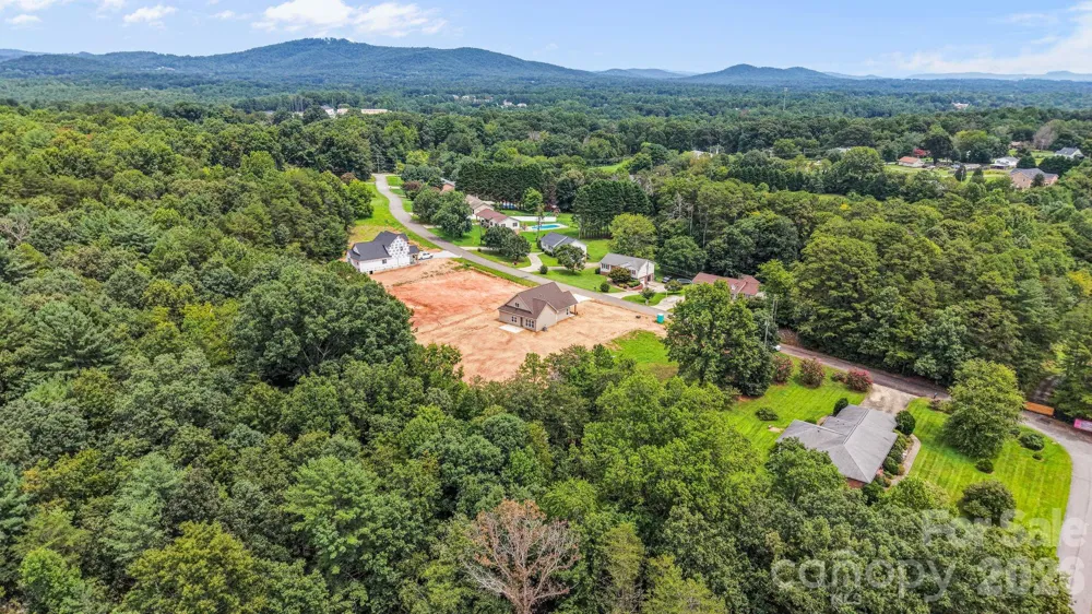 708 Meadowood Street Hudson, NC 28638
