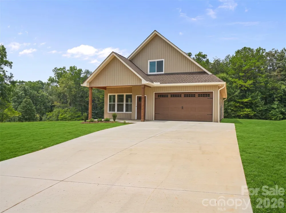 708 Meadowood Street Hudson, NC 28638