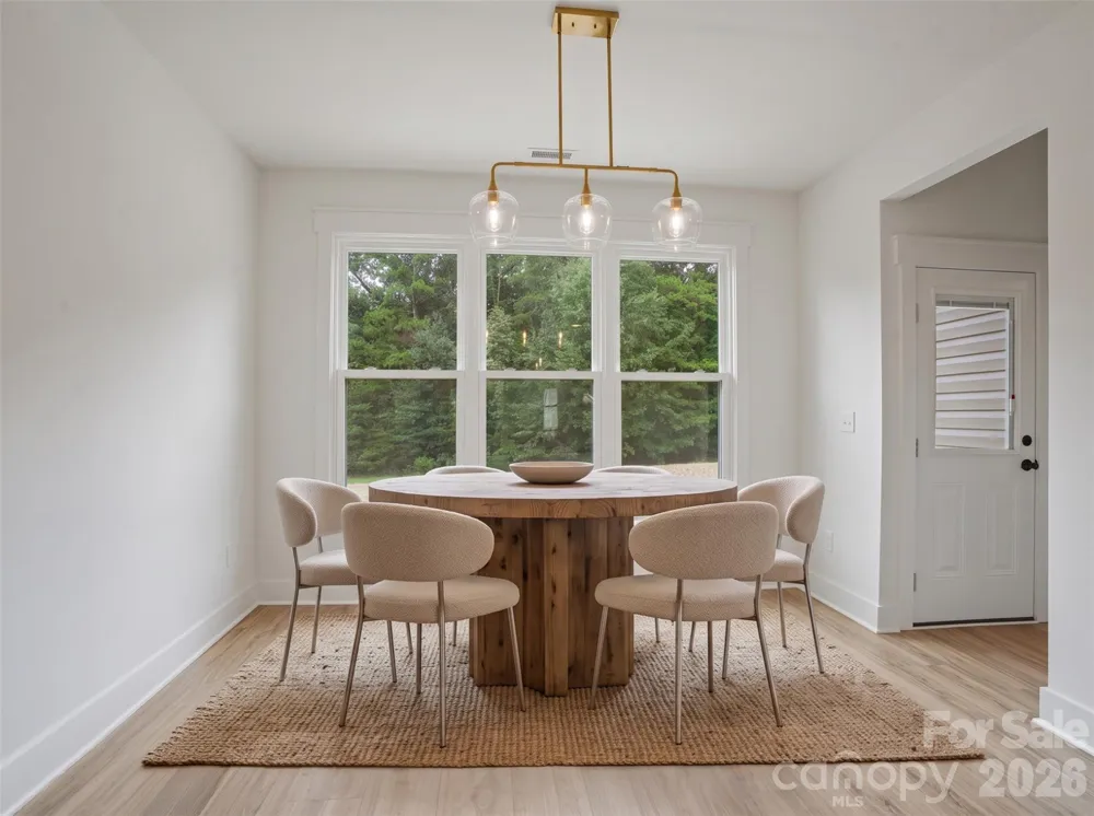 708 Meadowood Street Hudson, NC 28638