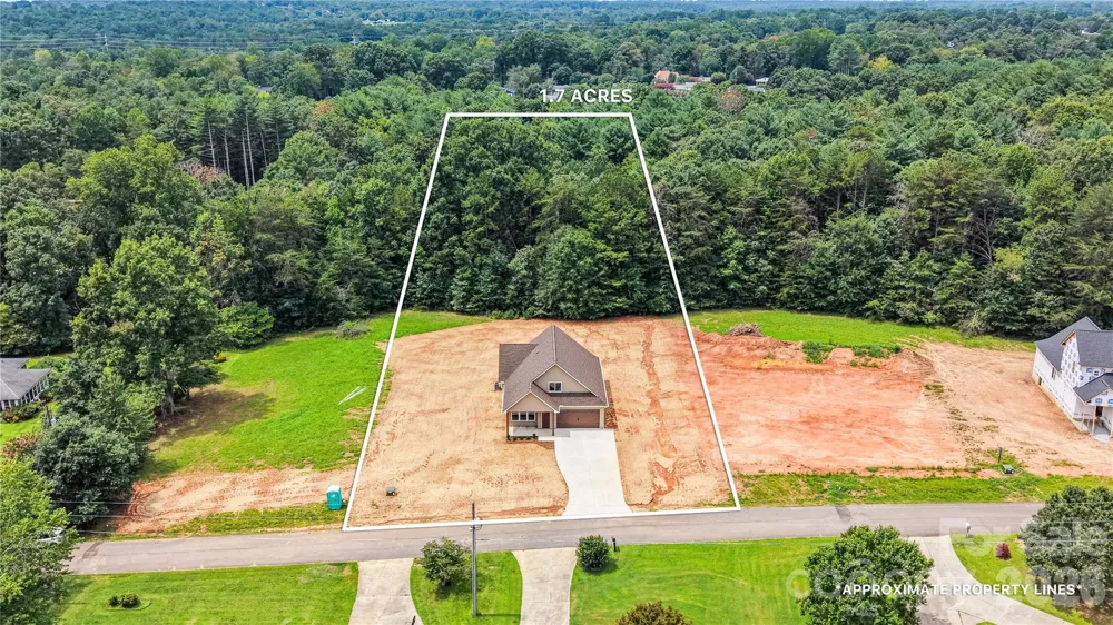 708 Meadowood Street Hudson, NC 28638