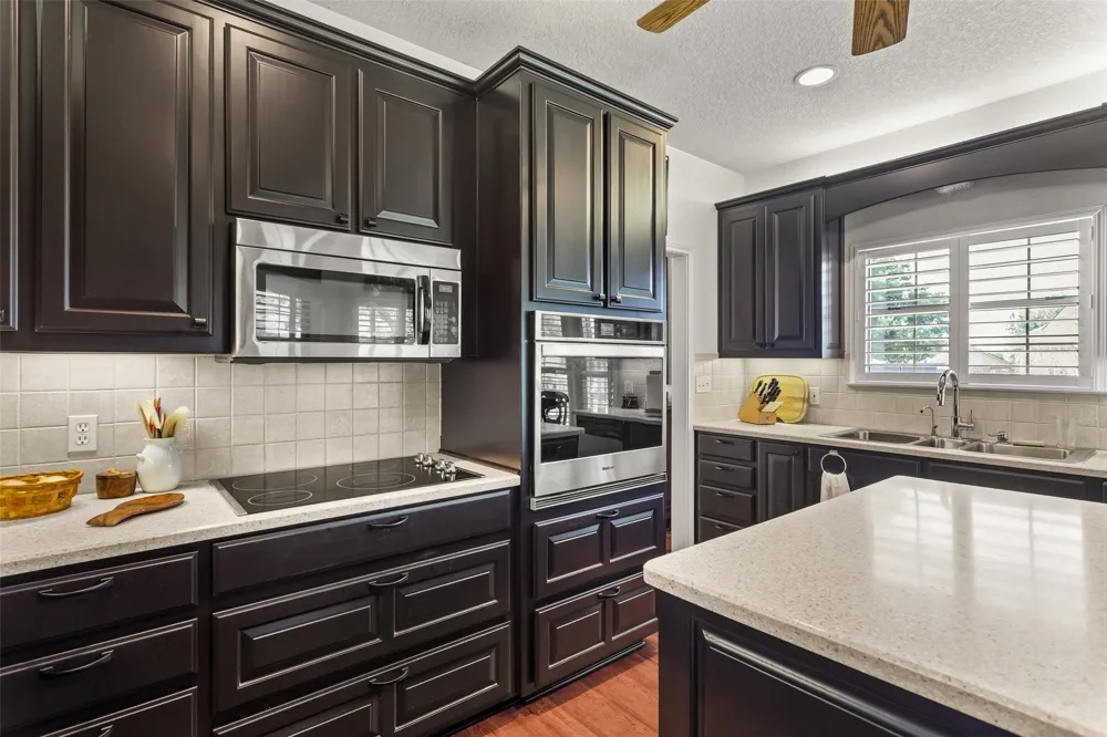 6402 Parlange Court Granbury, TX 76049