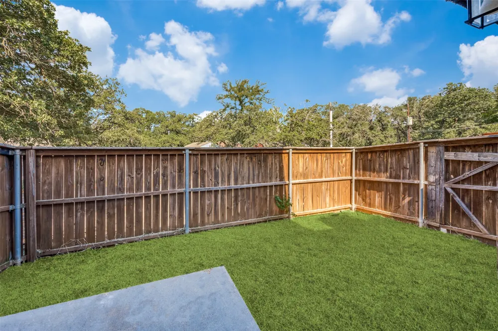 117 Peachtree Court #C Kennedale, TX 76060