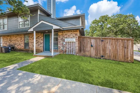 117 Peachtree Court #C