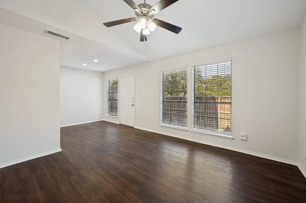 117 Peachtree Court #C Kennedale, TX 76060