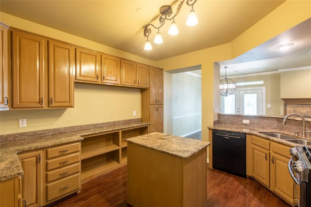 609 Regency Drive Allen, TX 75002