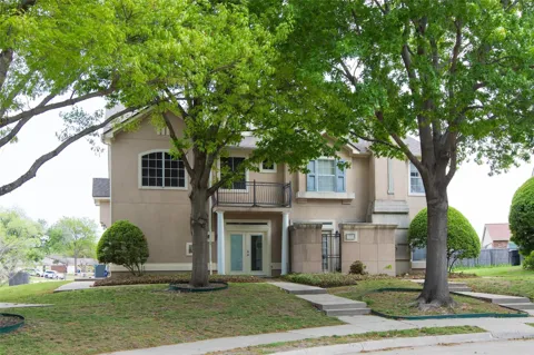 609 Regency Drive