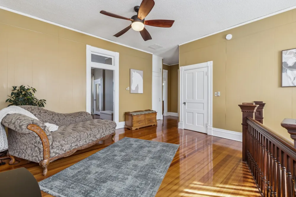819 S Crockett Street Sherman, TX 75090