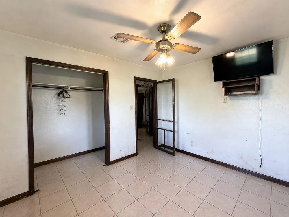 11325 32nd Street Santa Fe, TX 77510
