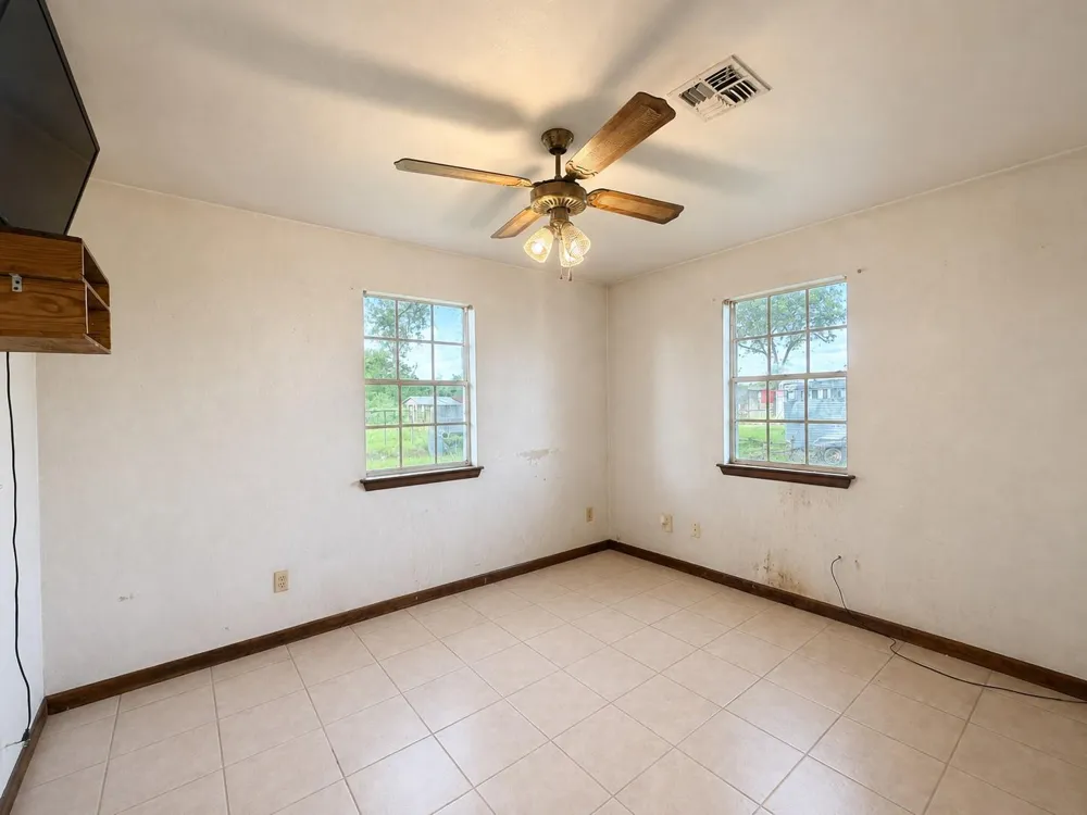 11325 32nd Street Santa Fe, TX 77510