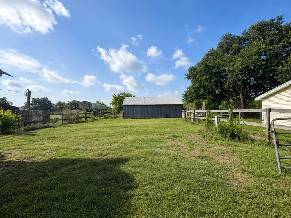 11325 32nd Street Santa Fe, TX 77510