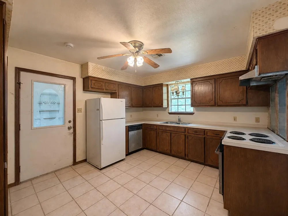 11325 32nd Street Santa Fe, TX 77510