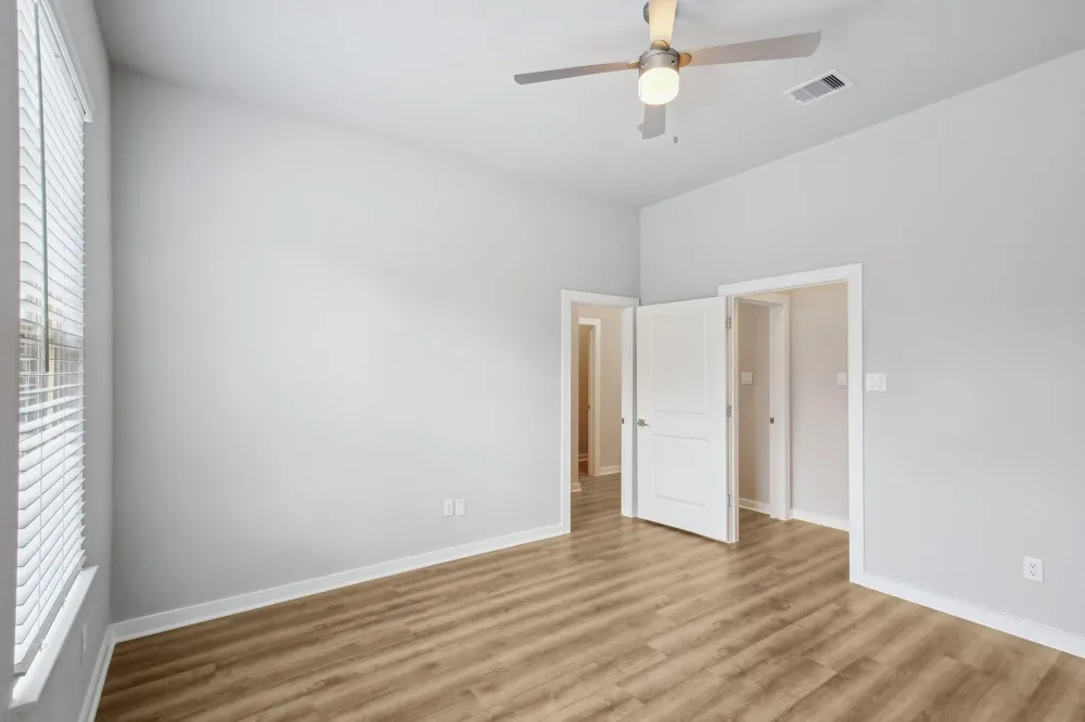 5741 Spring Stuebner Rd Spring, TX 77389