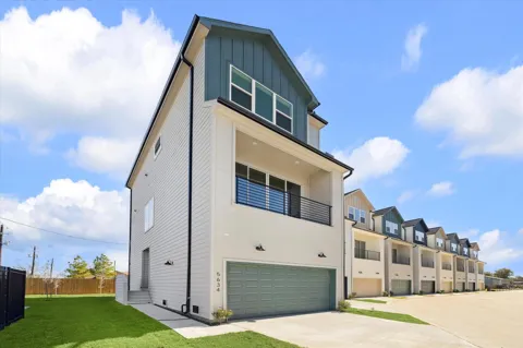 5614 Camino Encantado Drive