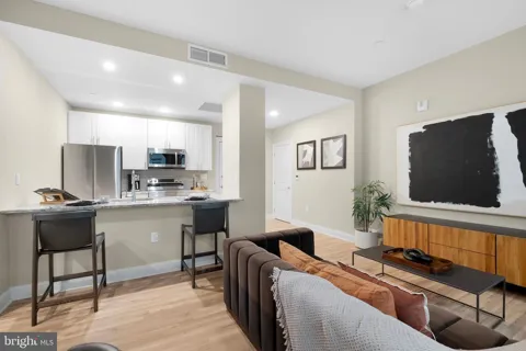 1420 CHESTNUT STREET #704