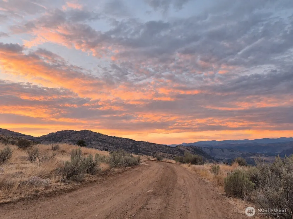 0 McLaughlin Canyon Road Tonasket, WA 98855