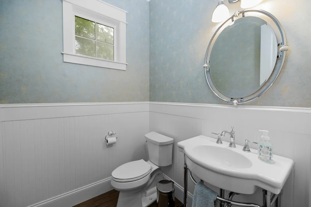 896 Incochee Woods Drive Garfield Charter Township, MI 49684