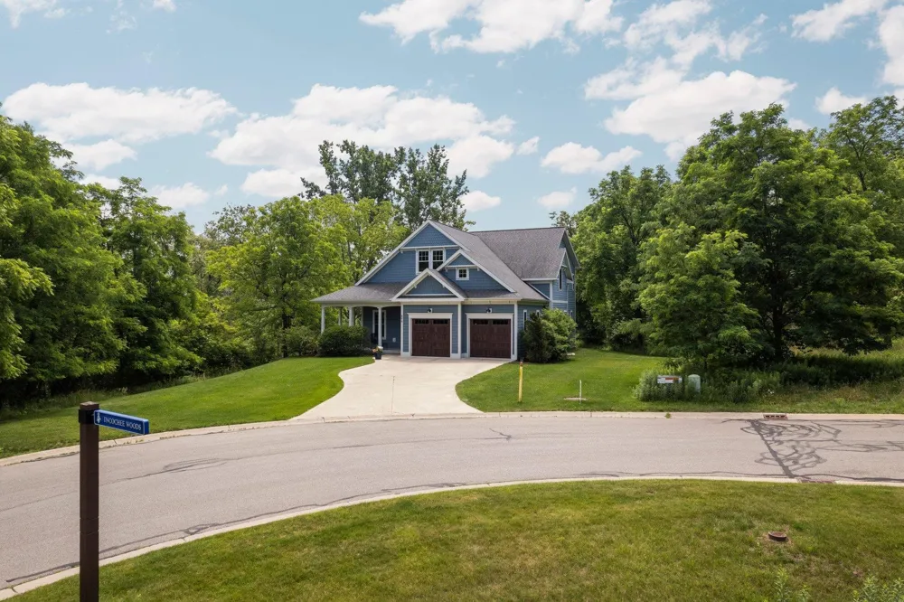 896 Incochee Woods Drive Garfield Charter Township, MI 49684