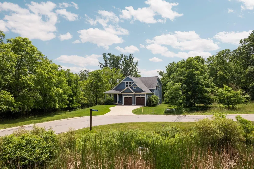 896 Incochee Woods Drive Garfield Charter Township, MI 49684
