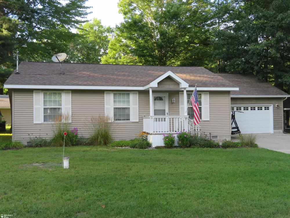 10369 W Higgins Lake Road Lyon Township, MI 48653