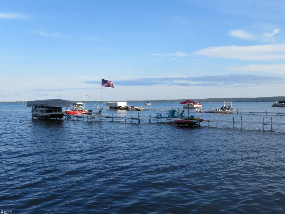 10369 W Higgins Lake Road Lyon Township, MI 48653