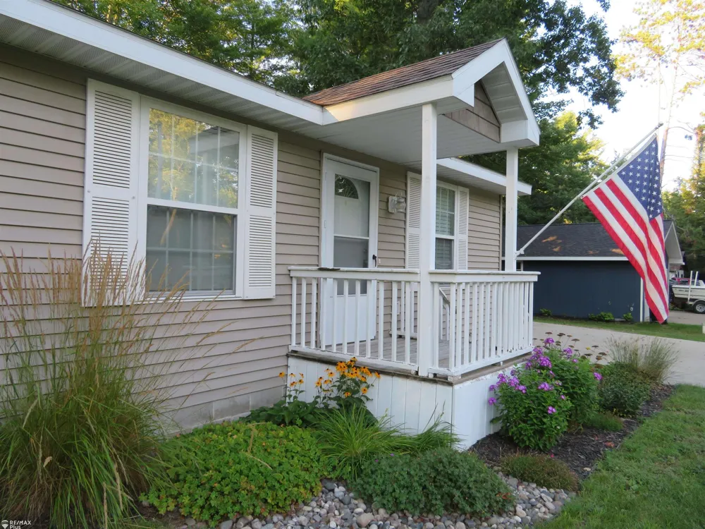 10369 W Higgins Lake Road Lyon Township, MI 48653