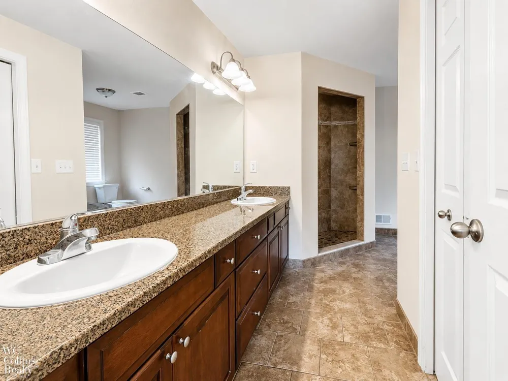 39710 W Offshore Drive Harrison Charter Township, MI 48045