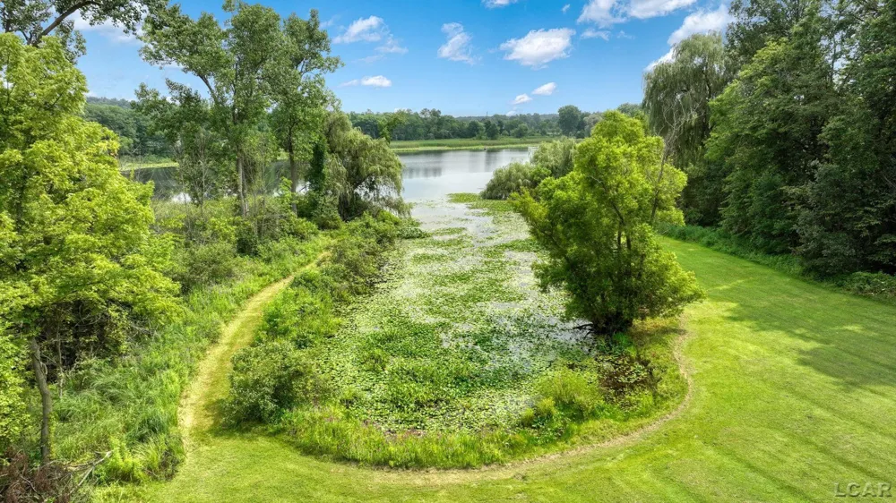 400 Willow Lake Road Addison Village, MI 49220