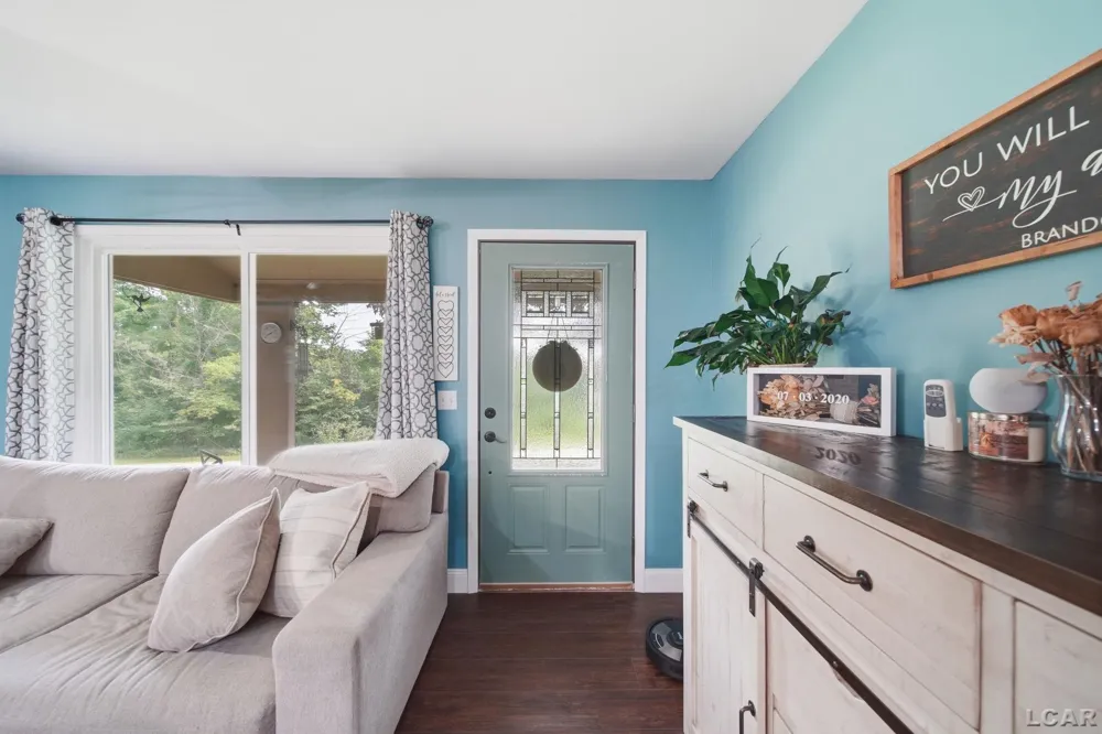 400 Willow Lake Road Addison Village, MI 49220