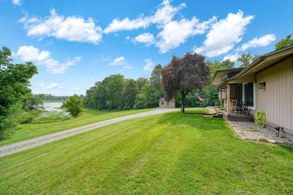 400 Willow Lake Road Addison Village, MI 49220