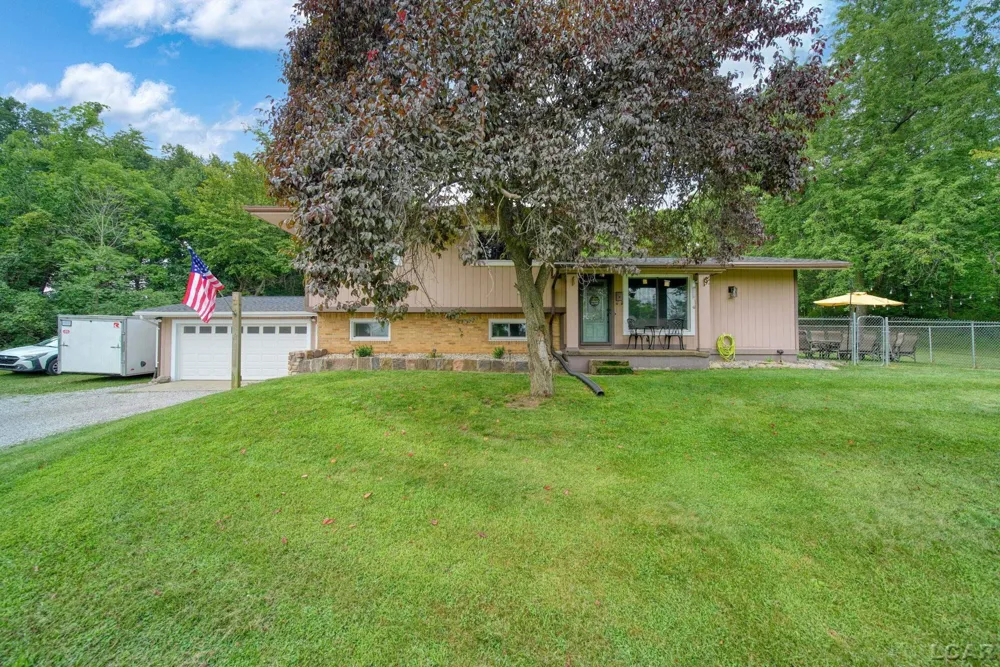 400 Willow Lake Road Addison Village, MI 49220