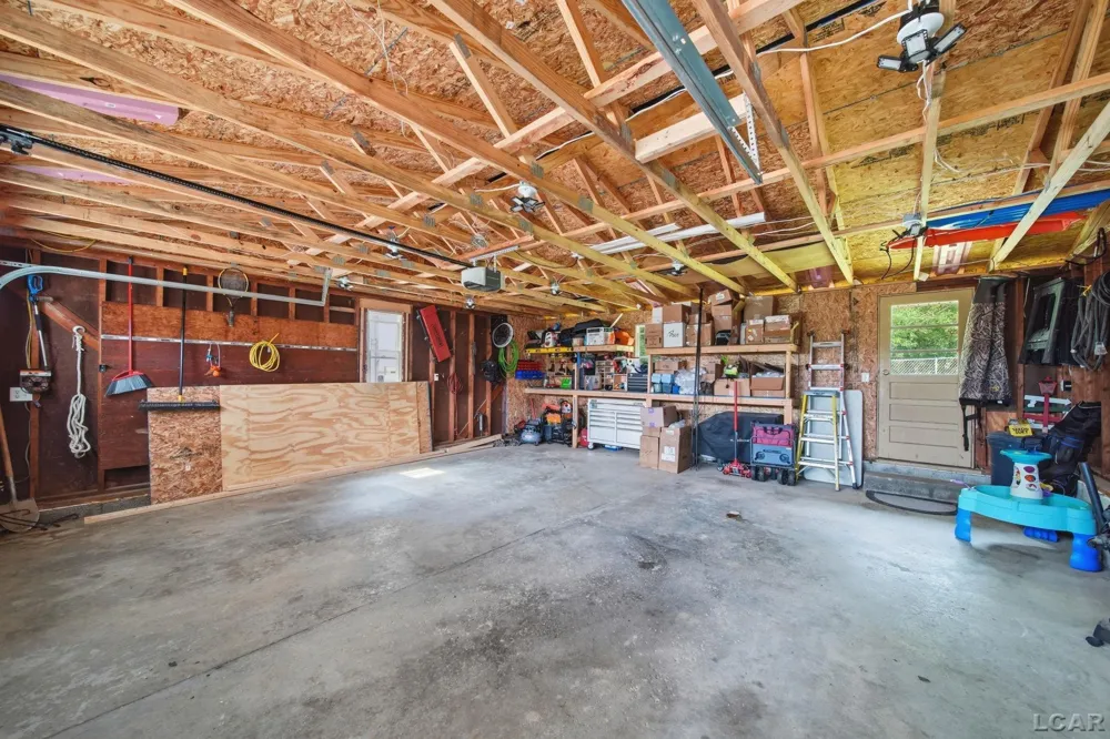 400 Willow Lake Road Addison Village, MI 49220