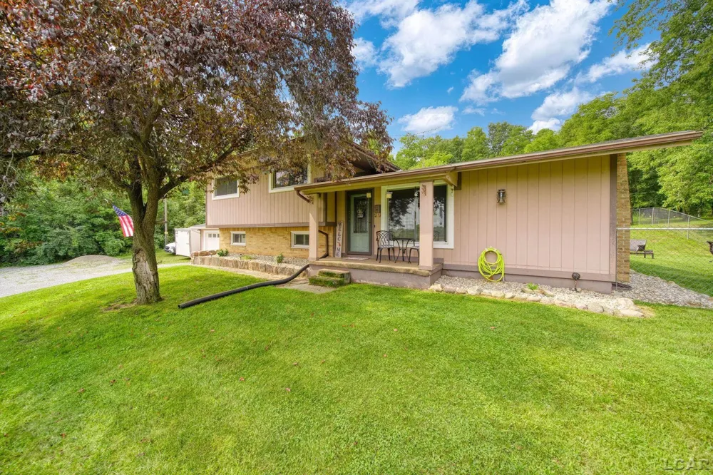 400 Willow Lake Road Addison Village, MI 49220