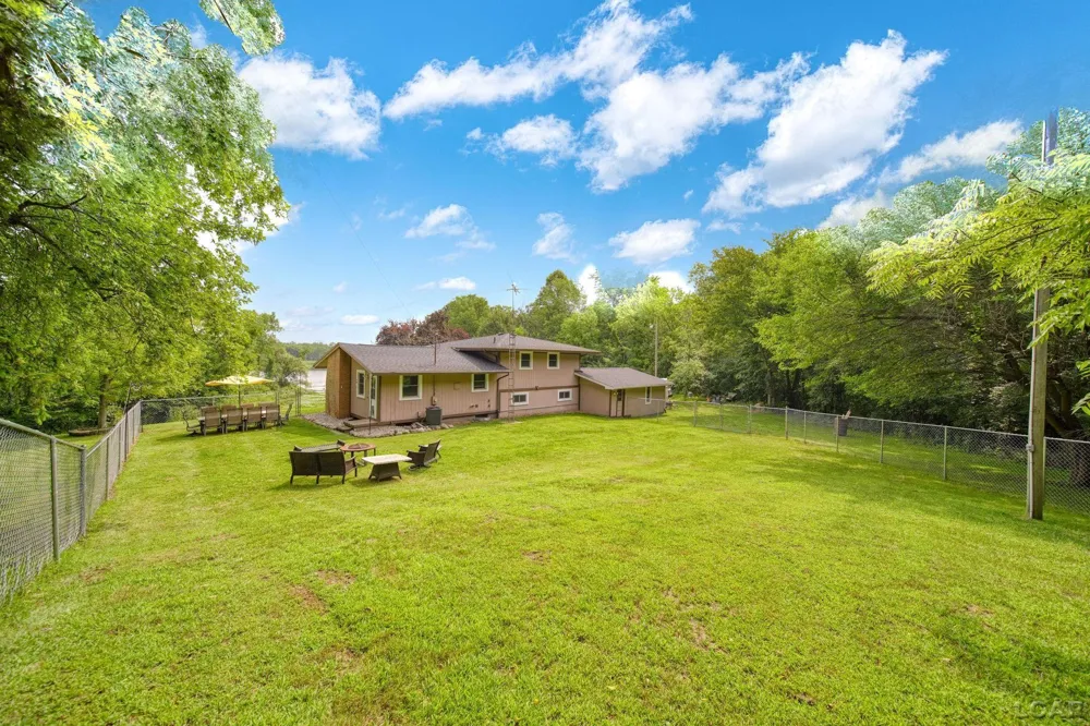 400 Willow Lake Road Addison Village, MI 49220