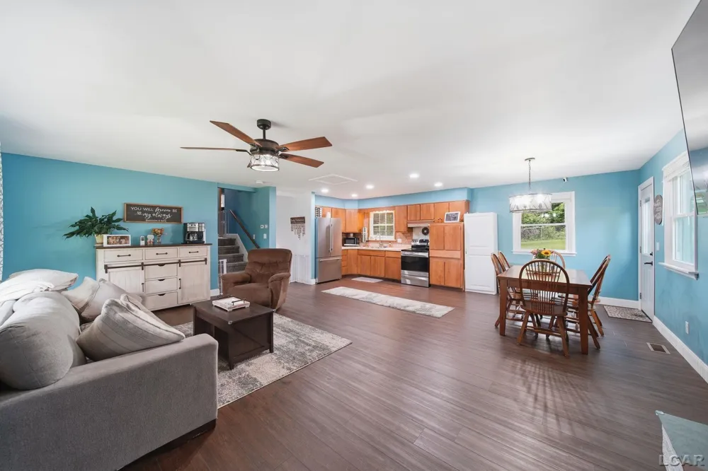 400 Willow Lake Road Addison Village, MI 49220
