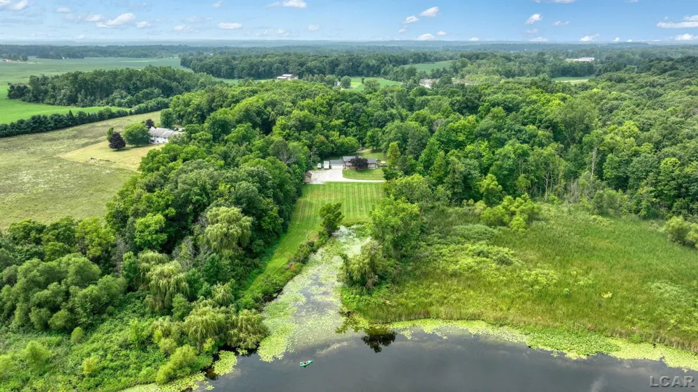 400 Willow Lake Road Addison Village, MI 49220