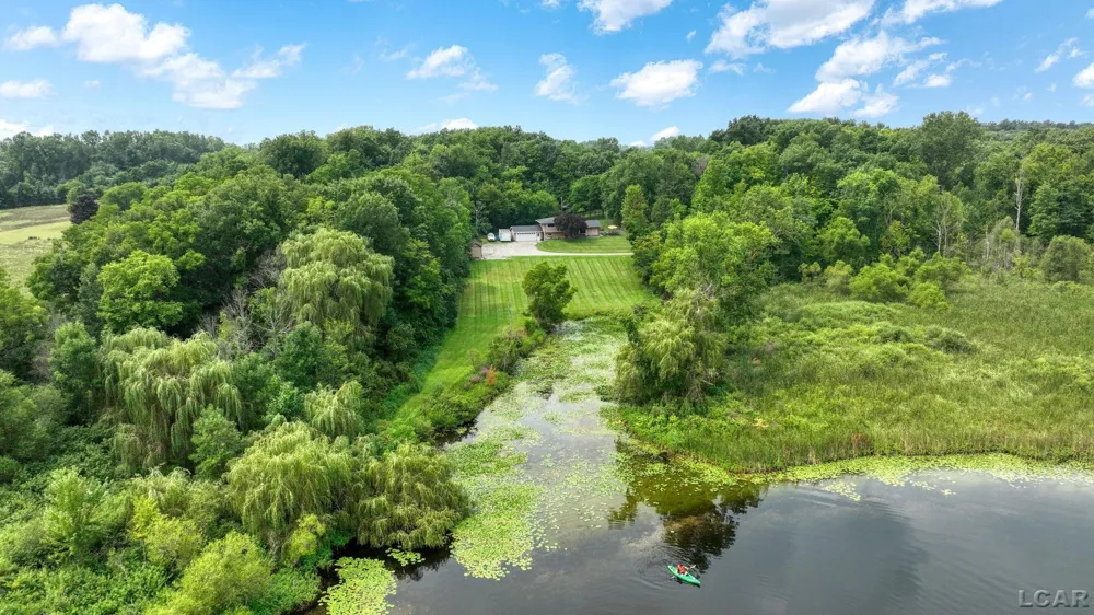400 Willow Lake Road Addison Village, MI 49220