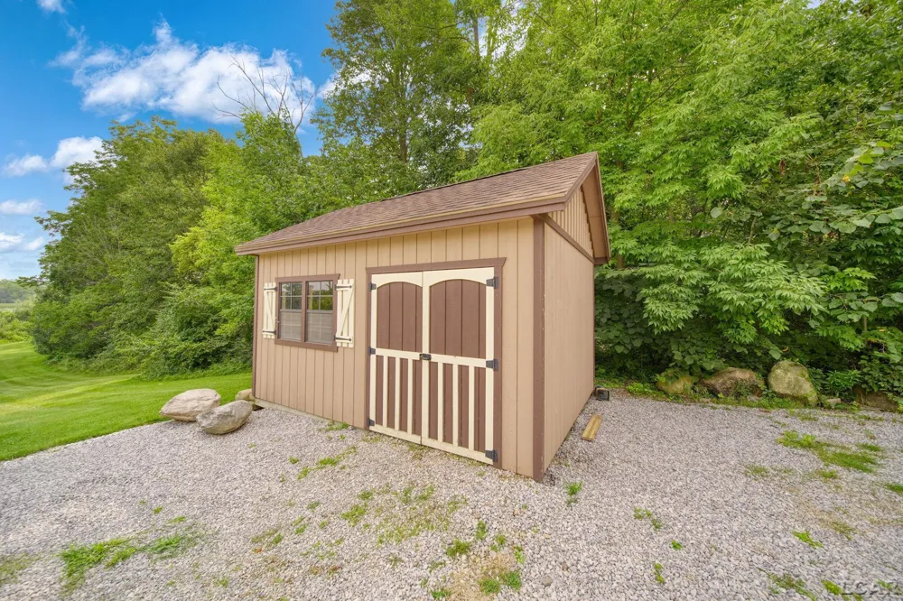 400 Willow Lake Road Addison Village, MI 49220