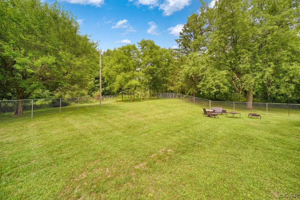 400 Willow Lake Road Addison Village, MI 49220