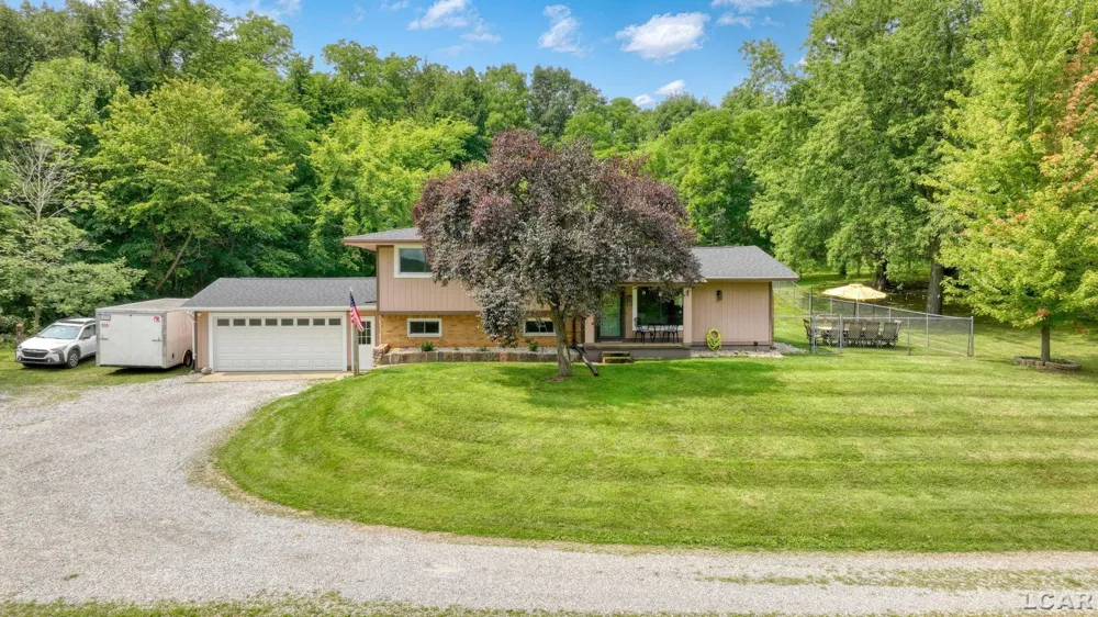 400 Willow Lake Road Addison Village, MI 49220