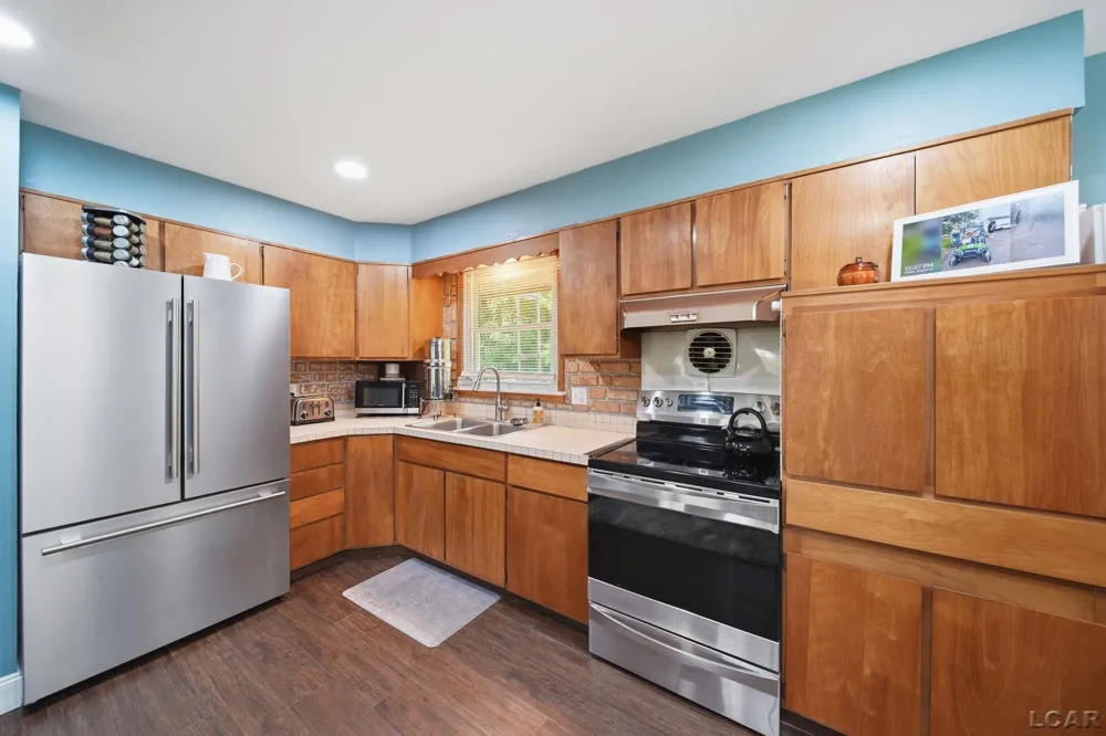 400 Willow Lake Road Addison Village, MI 49220