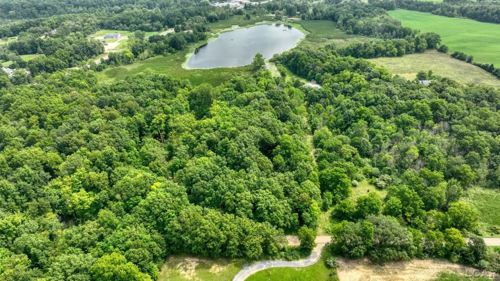 400 Willow Lake Road Addison Village, MI 49220