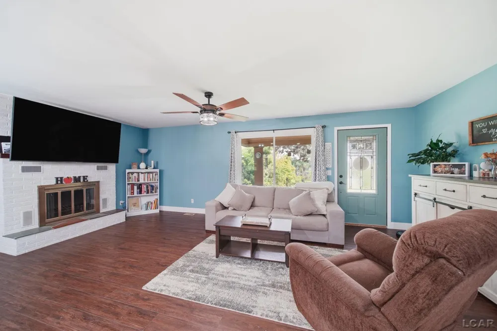 400 Willow Lake Road Addison Village, MI 49220